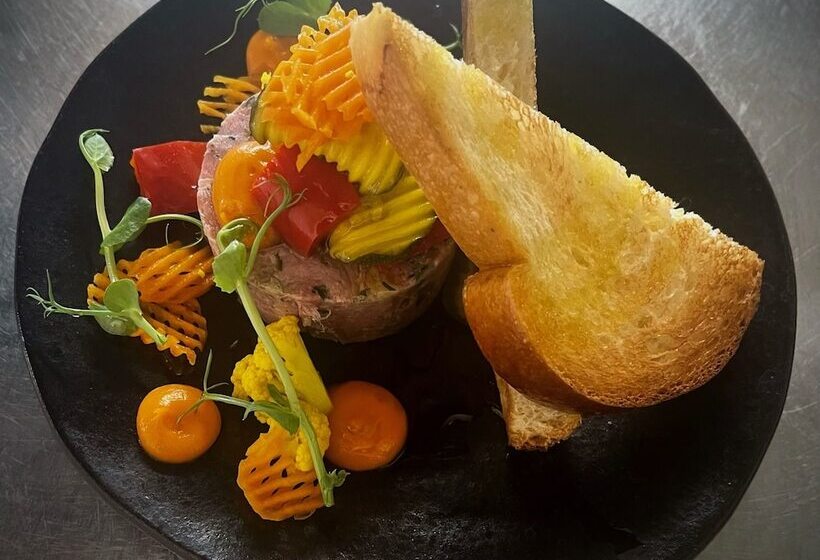 酒店 The Boarding House