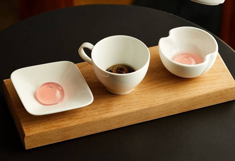 هتل The Reykjavik Edition