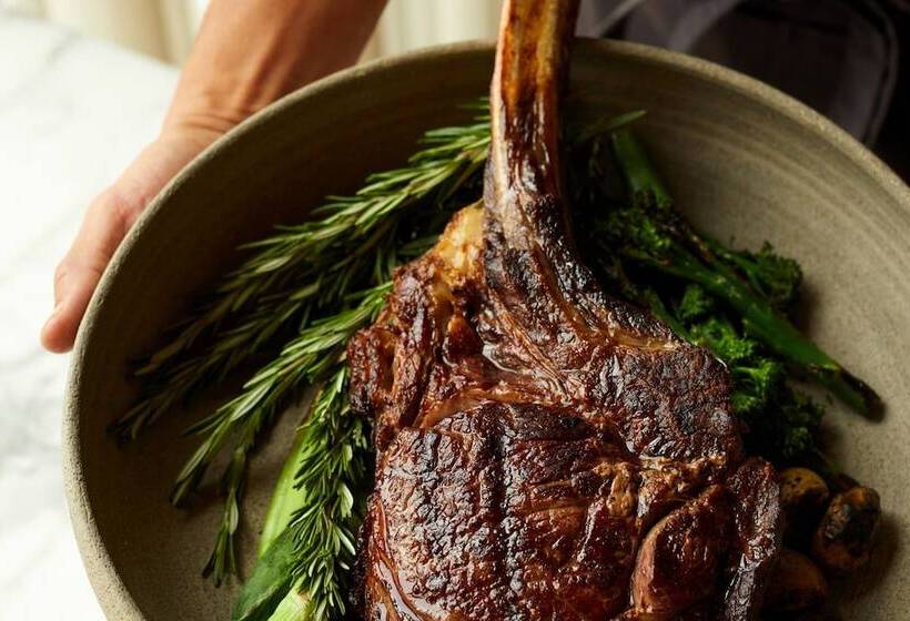 هتل The Reykjavik Edition