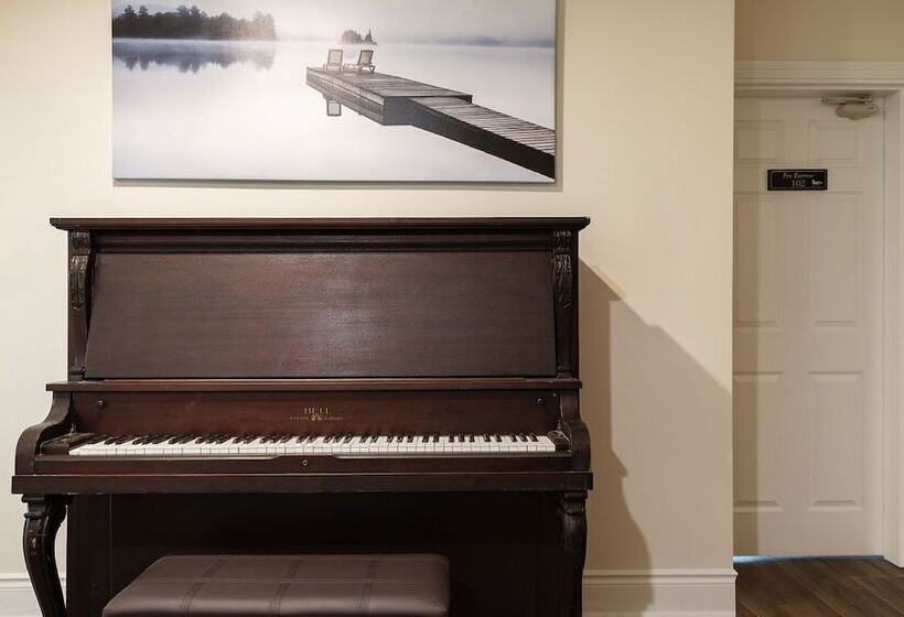 Общежитие Fairy Bay Lakehouse