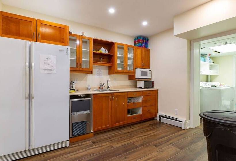 Общежитие Fairy Bay Lakehouse