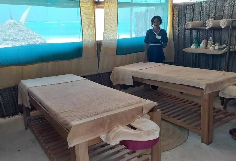 Hotelli Ahg Sun Bay Mlilile Beach