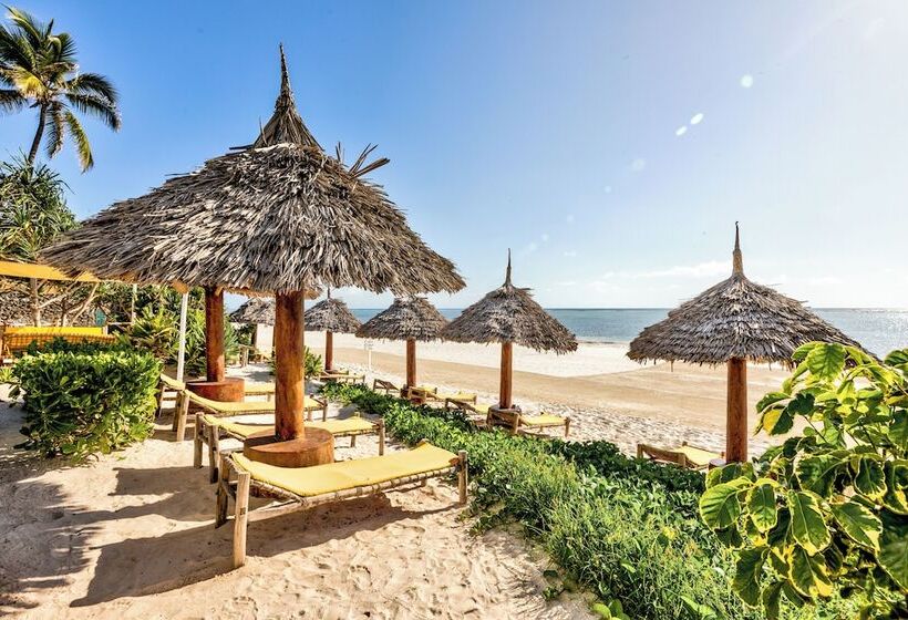 בית מלון כפרי Ahg Sun Bay Mlilile Beach