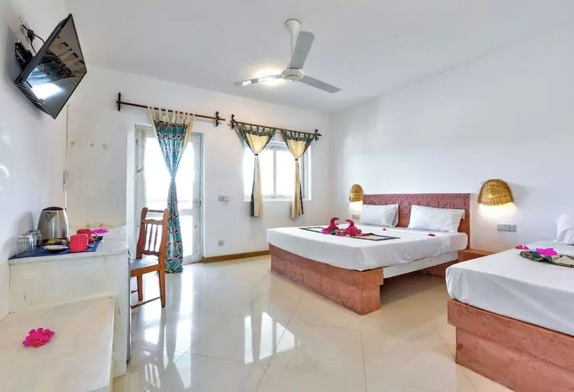 Hotelli Ahg Sun Bay Mlilile Beach