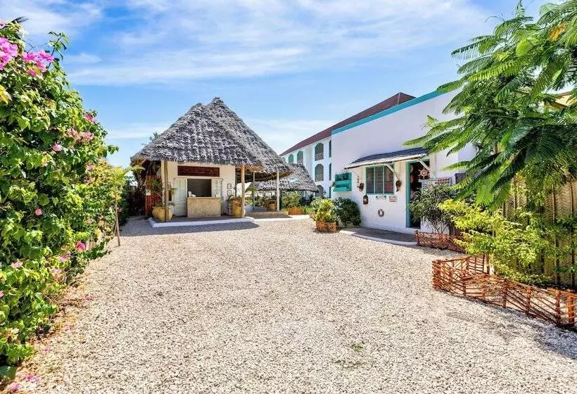 Hotelli Ahg Sun Bay Mlilile Beach