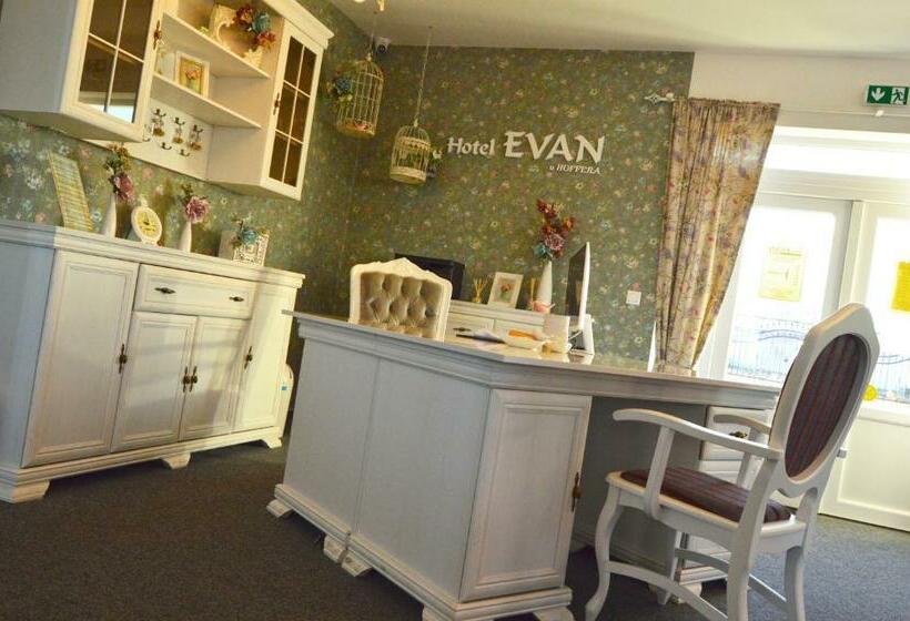 Отель Evan U Hoffera