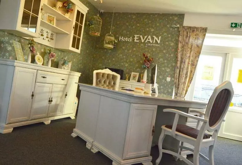 ホテル Evan U Hoffera