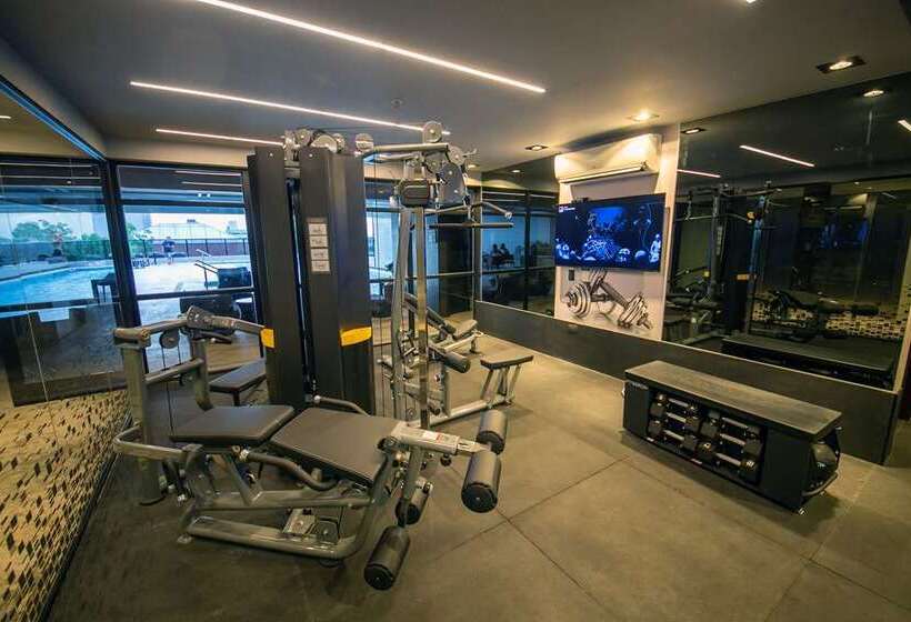 فندق Hilton Garden Inn Santiago Del Estero