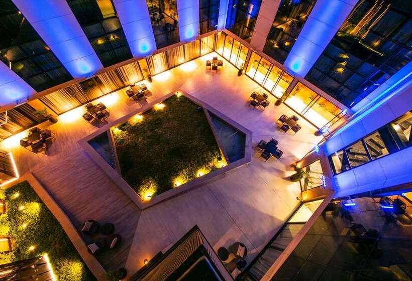 فندق Hilton Garden Inn Santiago Del Estero