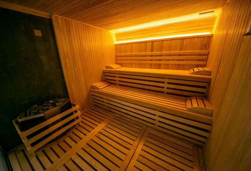 فندق Hilton Garden Inn Santiago Del Estero