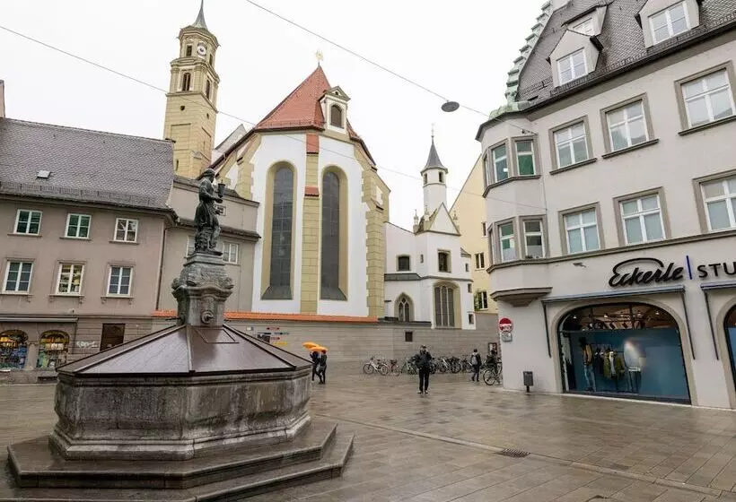 Limehome Augsburg Annastraße