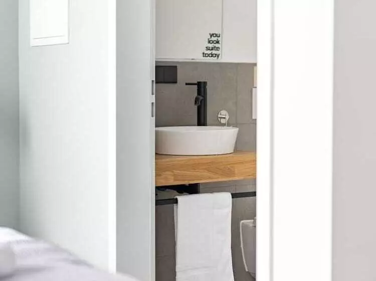 Limehome Augsburg Annastraße