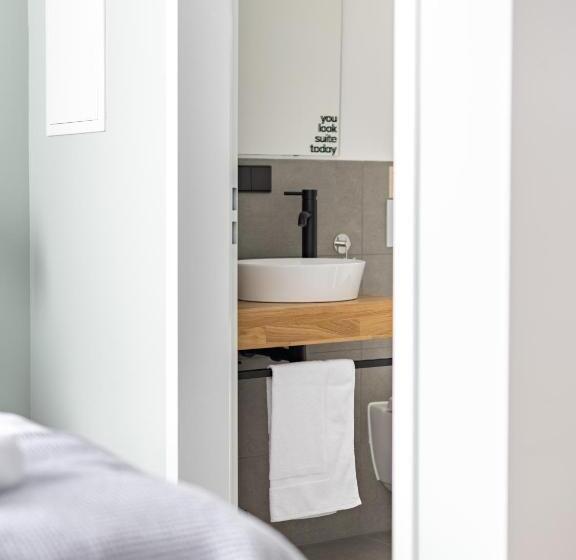 Limehome Augsburg Annastraße