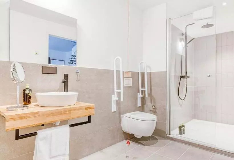 Limehome Augsburg Annastraße