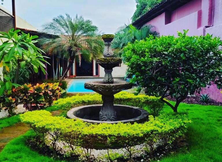 هاستل Casa Riverstone