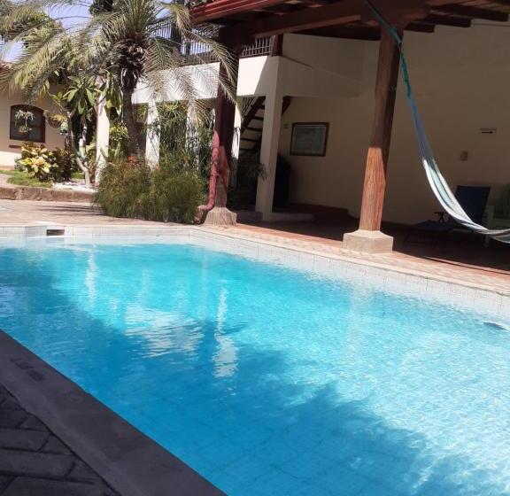 هاستل Casa Riverstone