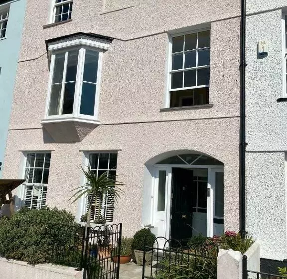 Aamiaismajoitus (B&B) Awel Y Mor