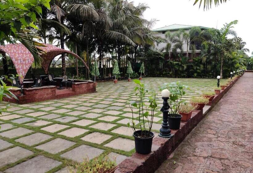 ホテル Chira Meadows Ecoresort, Dapoli