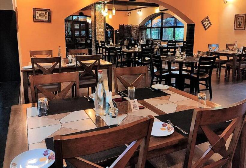 ホテル Chira Meadows Ecoresort, Dapoli