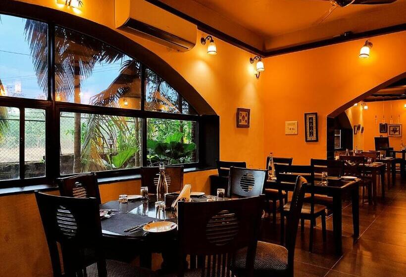 ホテル Chira Meadows Ecoresort, Dapoli