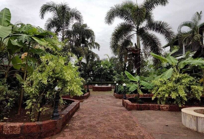 ホテル Chira Meadows Ecoresort, Dapoli