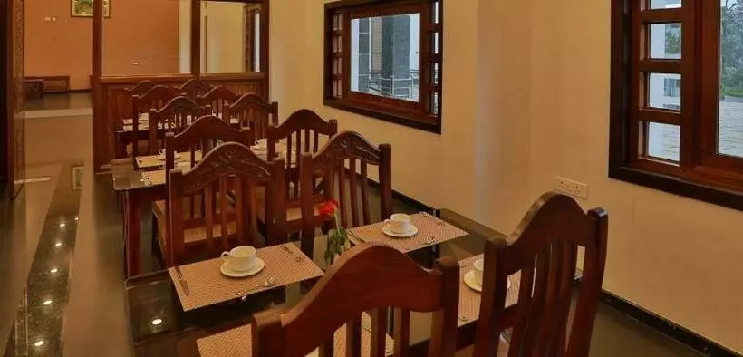 ホテル Lemongrass Inn Munnar