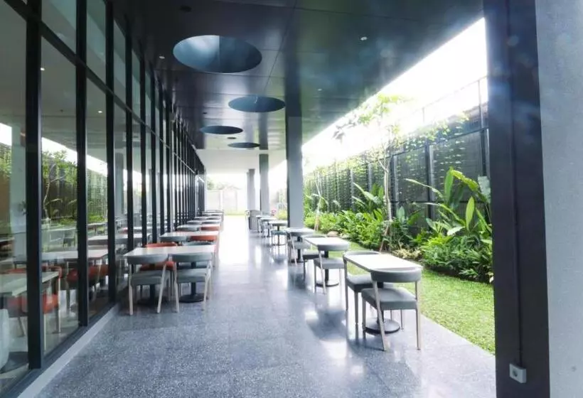 Prime Park Hotel & Convention Lombok