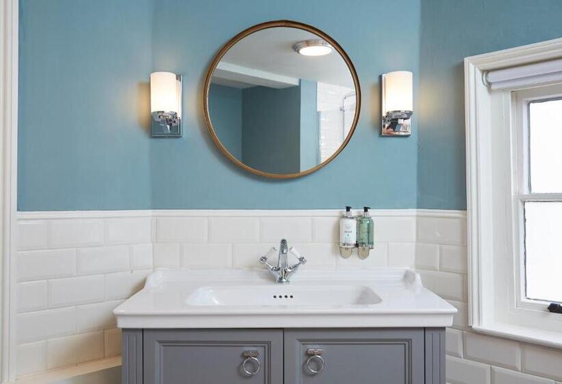 호텔 Riverside Inn By Chef & Brewer Collection