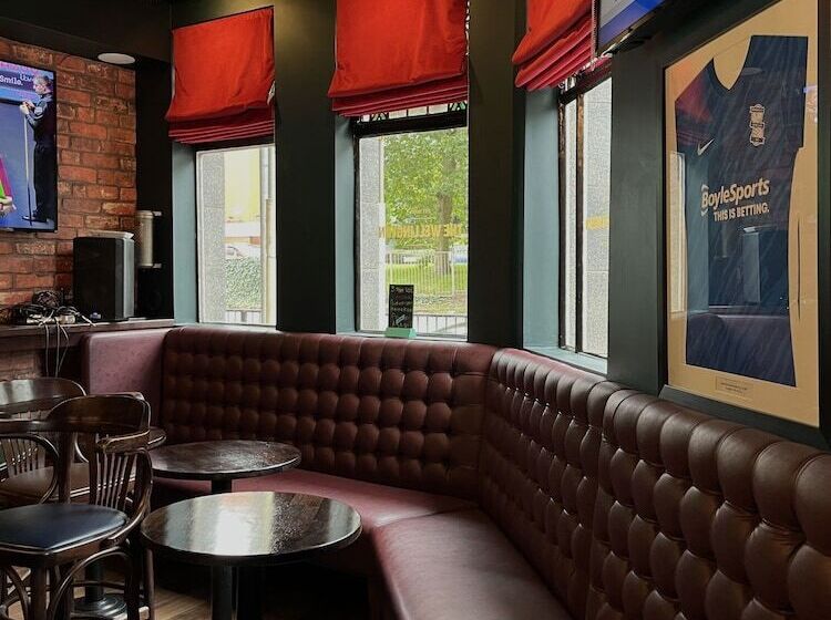 The Wellington Hotel Birmingham   Breakfast Included, Near O2 Academy & City Centre