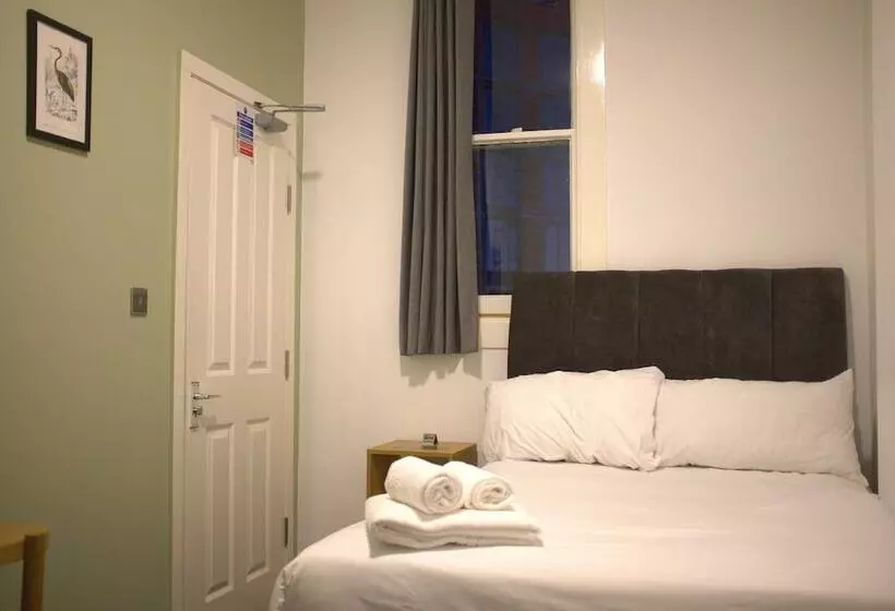 The Wellington Hotel Birmingham   Breakfast Included, Near O2 Academy & City Centre