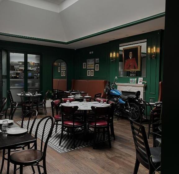 The Wellington Hotel Birmingham   Breakfast Included, Near O2 Academy & City Centre