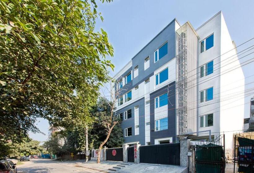 Rosastays Gurugram Sec 31