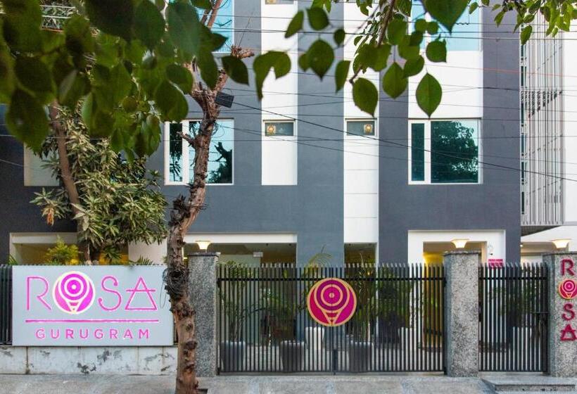 Rosastays Gurugram Sec 31