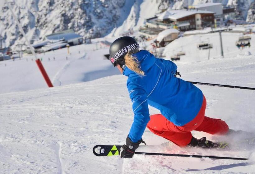 Rosanna By Alpeffect Hotels