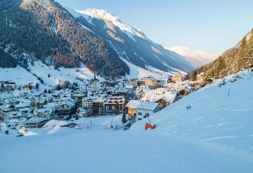 Rosanna By Alpeffect Hotels