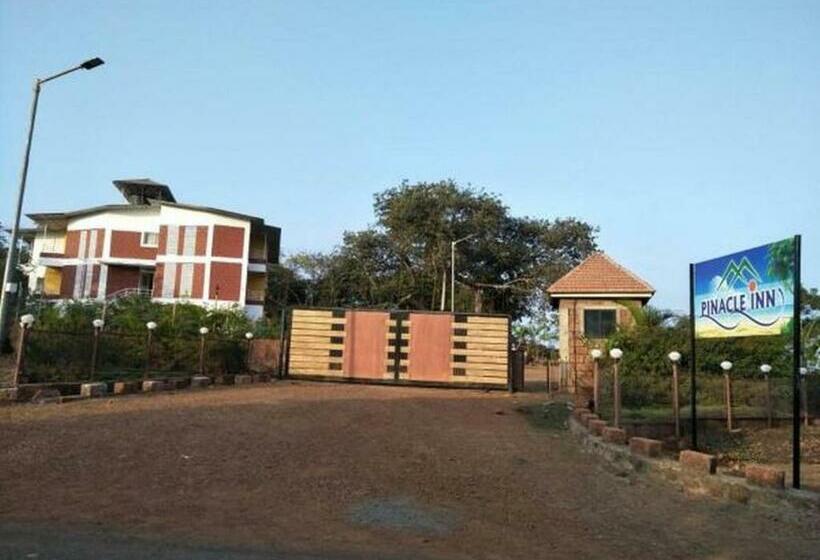 호스텔 Pinacle Inn