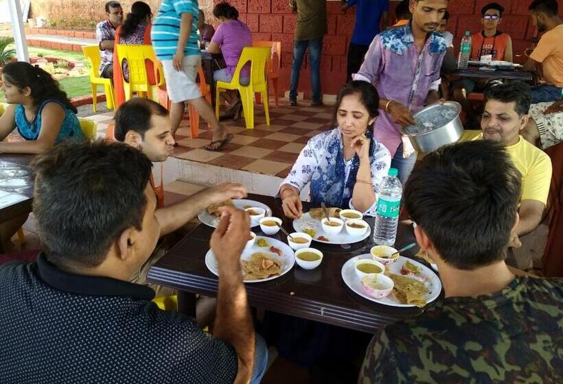 호스텔 Pinacle Inn