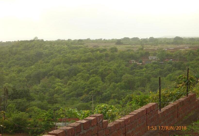 호스텔 Pinacle Inn