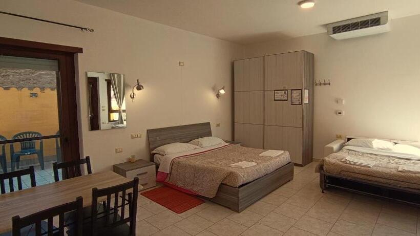 Complesso Turistico Aurora   Camere B&b