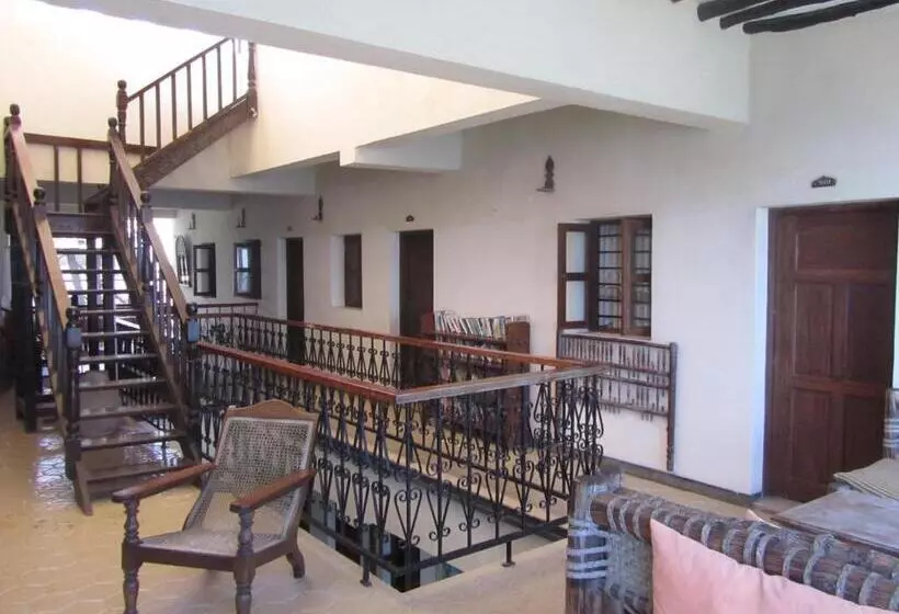 هتل Lamu Palace