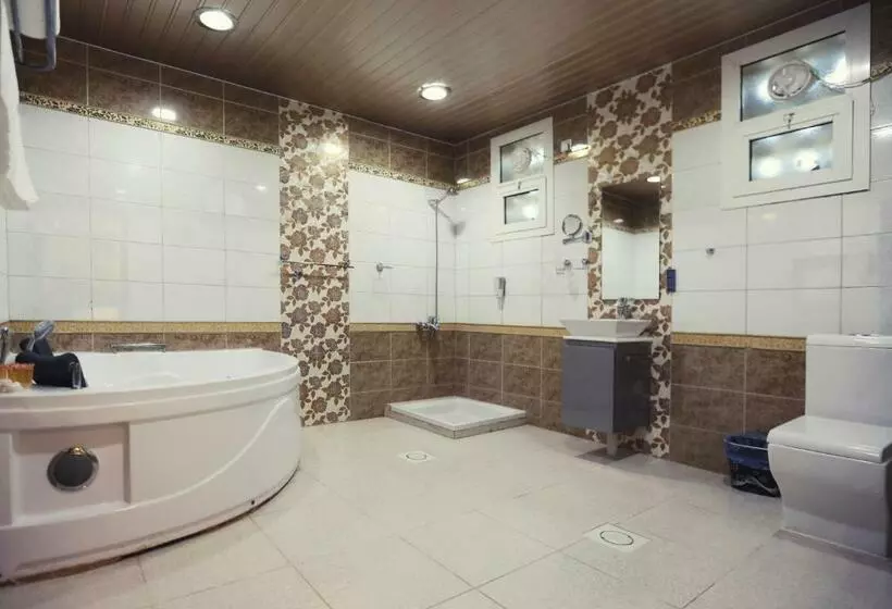 Hotelli Mandareen Al Sharq Serviced Apartments