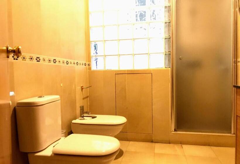 هتل Triana Luxury Home