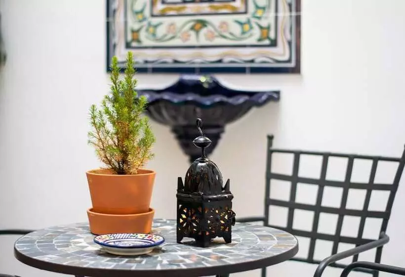 هتل Triana Luxury Home