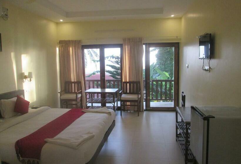 Lagoona Beach Resort, Kovalam