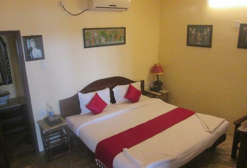 Lagoona Beach Resort, Kovalam