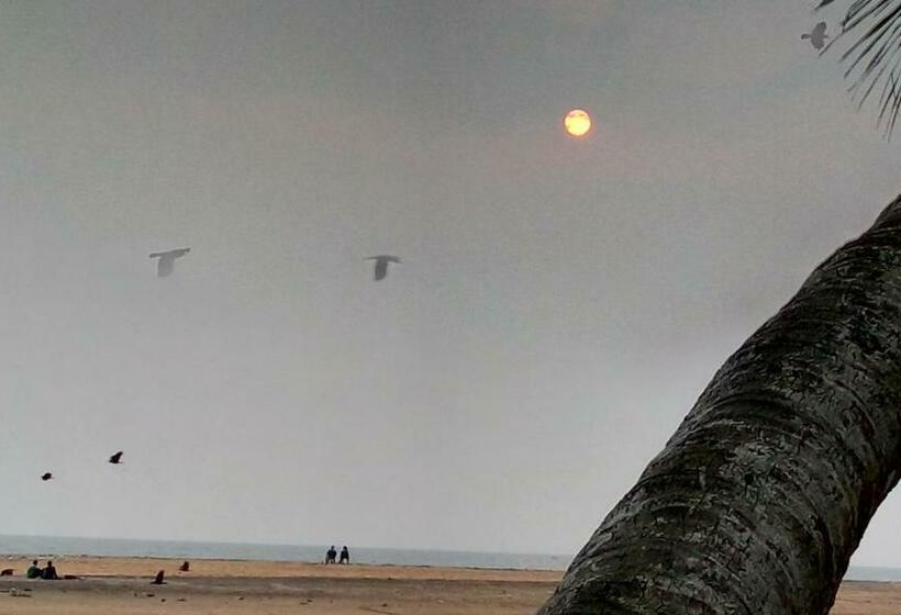 Lagoona Beach Resort, Kovalam