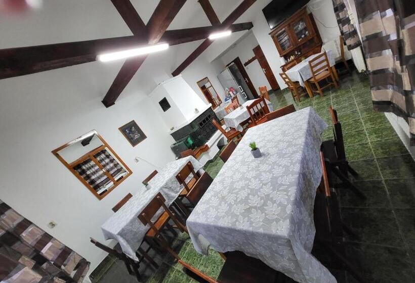 膳宿费 Betty Panzio