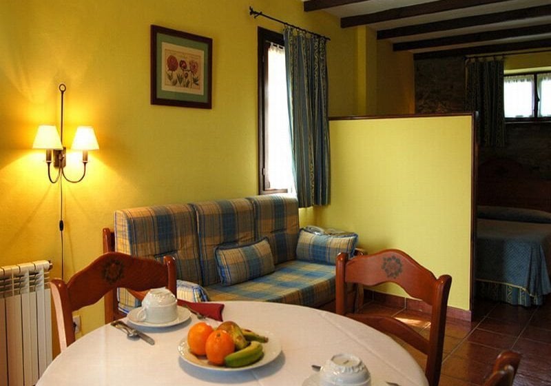 Apartamentos Casona De La Paca