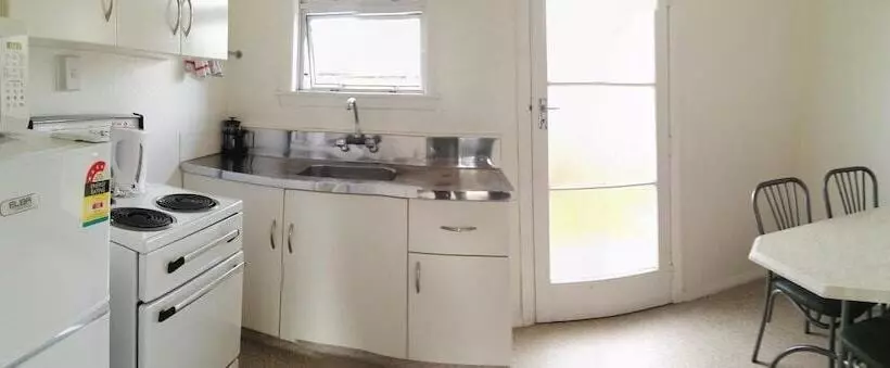 Cambrian Lodge Motel