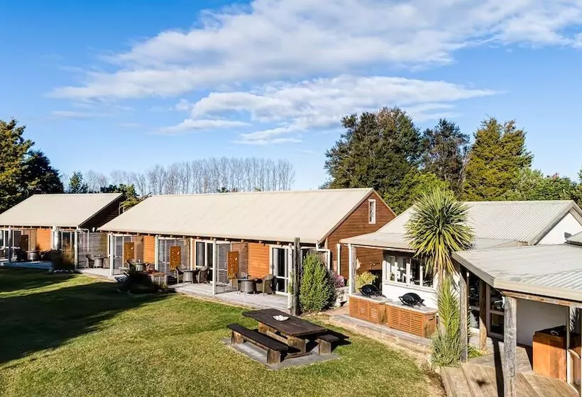 Hotel Abel Tasman Lodge